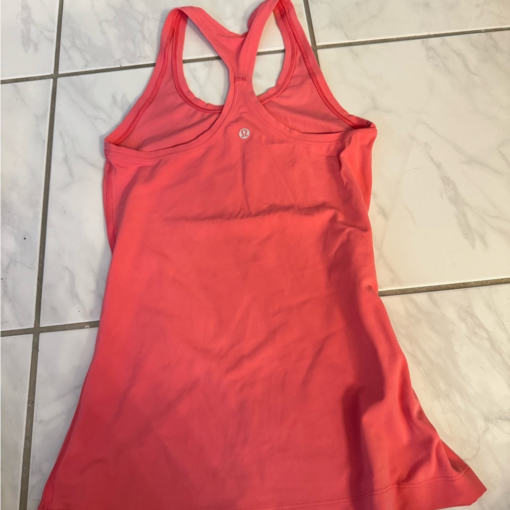 Lululemon tank